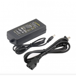 Fuente De Alimentación Con Clavija Monofásica Y Plug 2.1mm x 5.5mm 127VCA/12V 5A Incluye Cable De Corriente (Excelente Calidad)